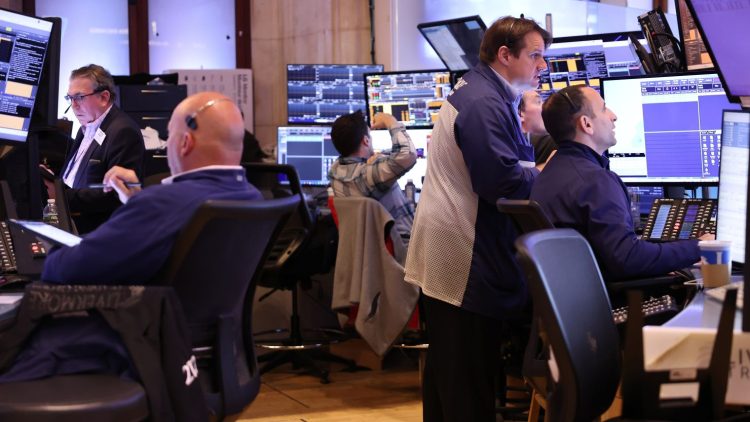 Analyzing High-Growth Tech Stocks: Expert Perspectives on Valuation