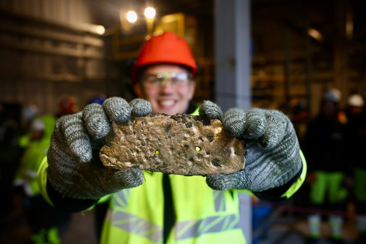 Is the ‘Space Gold Rush’ Creating New Blue-Chip Candidates