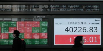 The Eve of Japan’s Transformation: Is the Nikkei 225 Facing a ‘Stall Trap’ or a ‘Liquidity Siphon’ Opportunity?