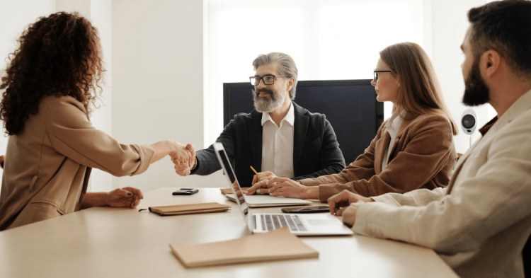 Shadow Pricing in Sell-Side Reports: What Do Internal Derivative Positions Reveal When Goldman Sachs Raises Its Target Price?